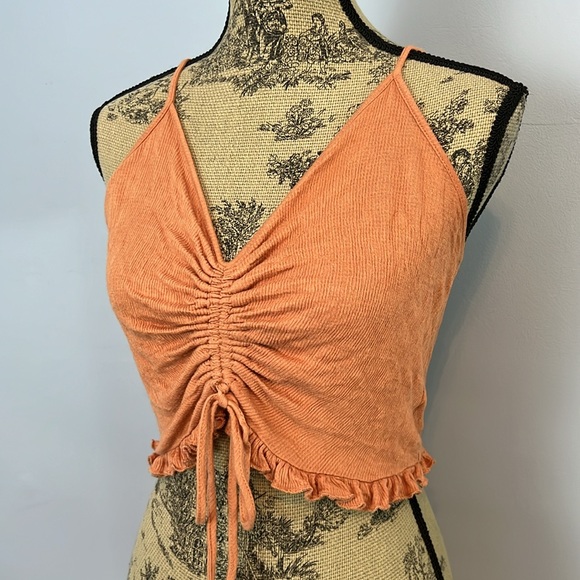 Ruched Drawstring Crop Top - Picture 3 of 6